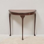 688196 Console table